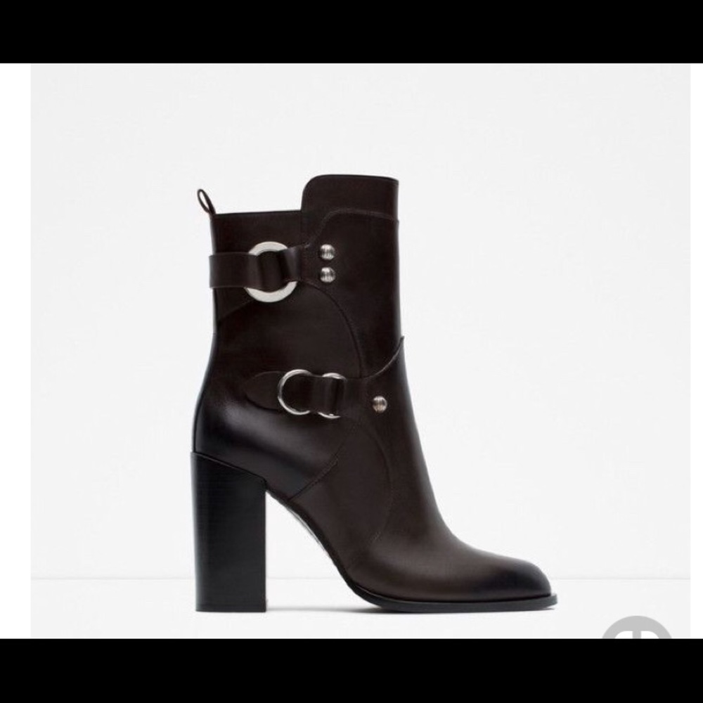 NWOT ZARA BROWN LEATHER BOOTIES
